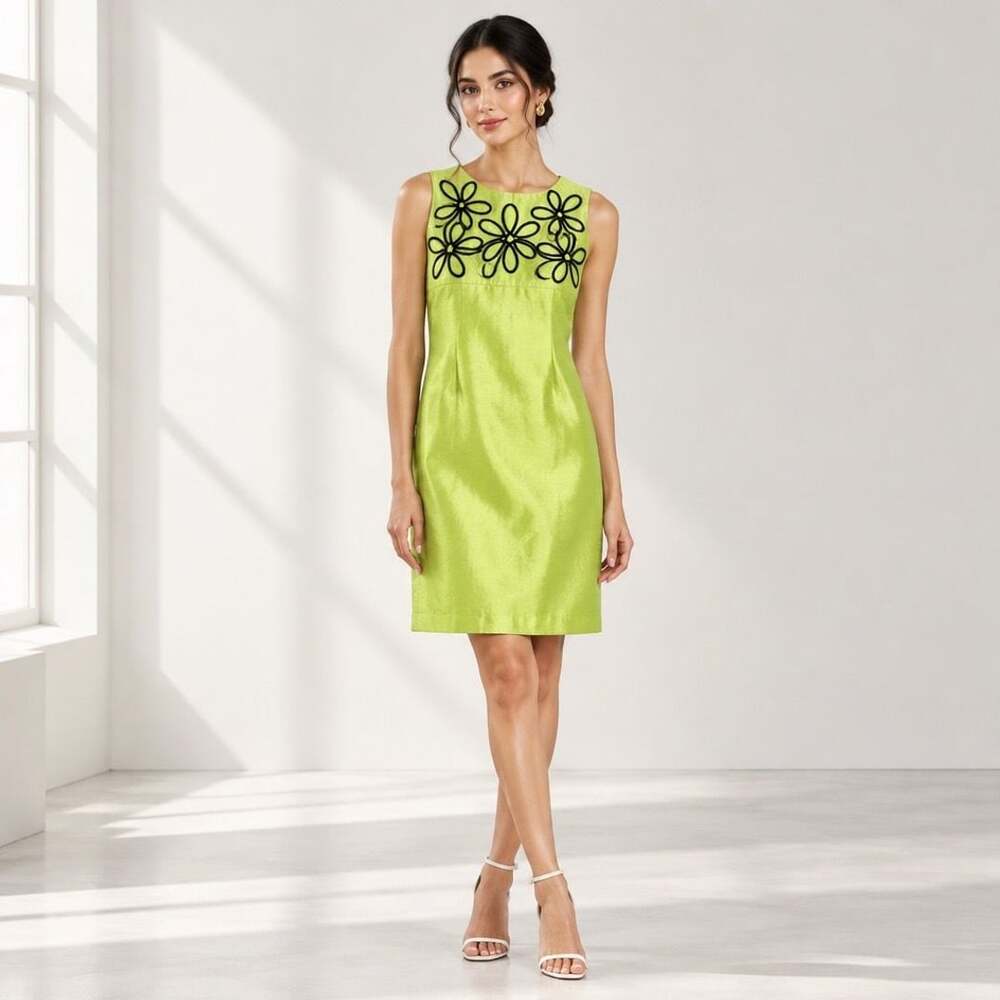 Kasper Dress Green Sleeveless Floral Embroidered Shift